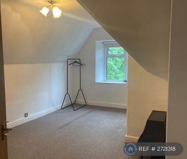 3 bedroom flat to rent - Photo 6