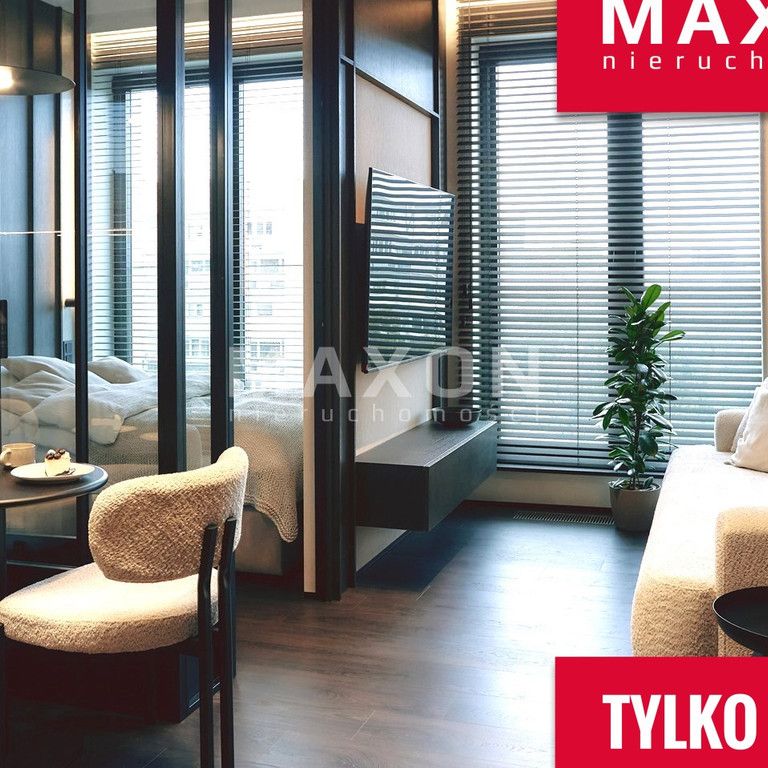 Warszawa, Wola, al. Aleja "Solidarności" - Photo 1