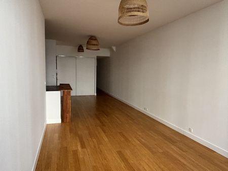 Location Appartement 2 pièces 68m² BORDEAUX 33000 - Photo 3