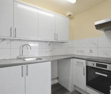 1 bedroom ground floor flat to rent - Photo 6