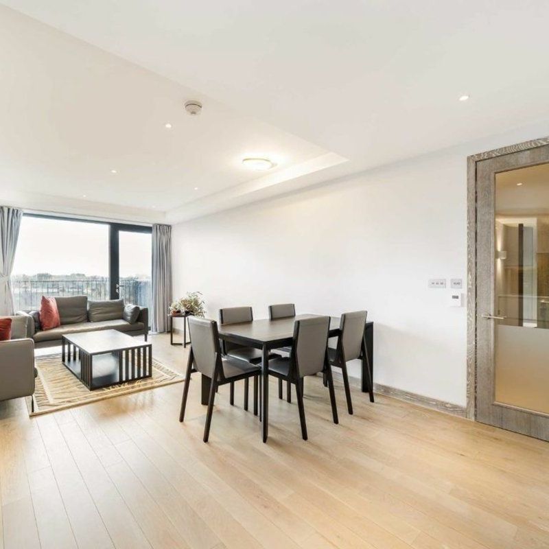 Chivers Passage, London, SW18 - Photo 1