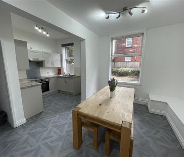 5 bedroom terraced house to rent - Photo 6