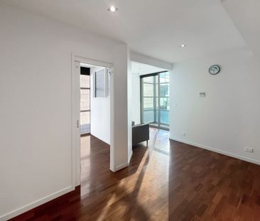 2405/25-33 Wills Street, Melbourne - Photo 1