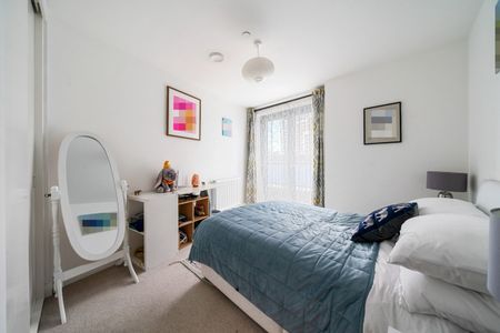 2 Bed Flat, Station Road, SE13 - Photo 3