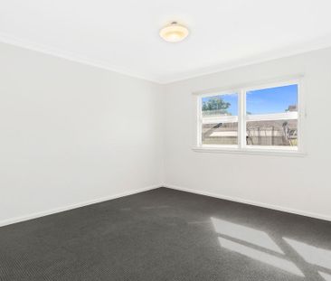 Family Home with large back yard - Photo 1