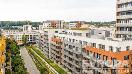 Pronájem moderního bytu 1kk s balkonem a garažovým stáním - ul. Gerstelova, Praha-Vysočany - Photo 3