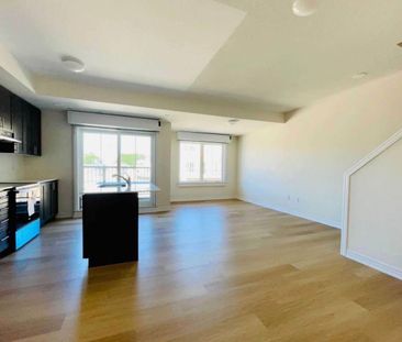 For Lease - 470 Beresford Path Unit# 9, Oshawa, Ontario - Photo 1