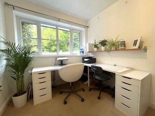 4 bedroom detached house to rent - Photo 1