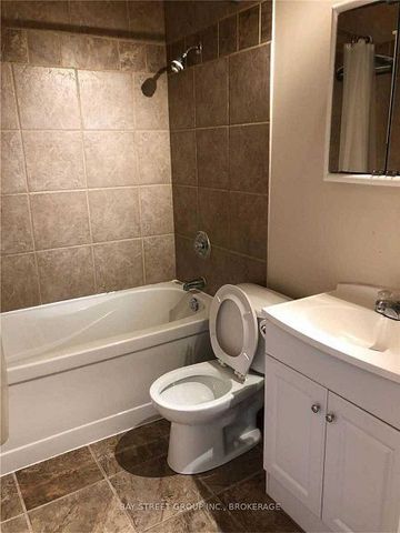 For Lease - 241 Taylor Mills Drive, Richmond Hill, Ontario - Photo 3