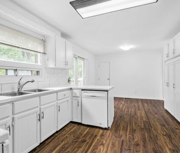 For Lease - 109 York Downs Drive Unit# Main, Toronto, Ontario - Photo 3