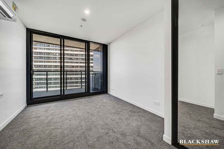 Discover Your New Home in the Heart of Belconnen Town Centre - Photo 5