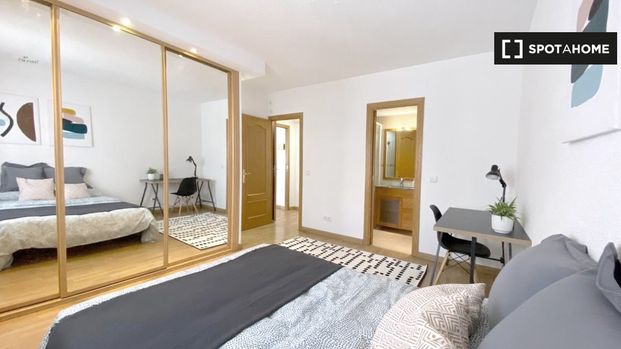 madrid, Community of Madrid 28026 - Photo 1