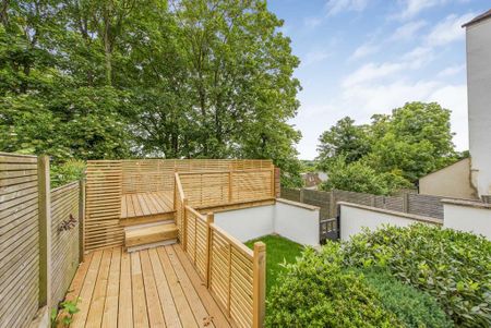 3 bedroom semi-detached house to rent - Photo 4