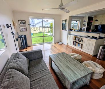 Sunshine West - Photo 2