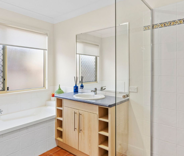 88 Bainbridge Street, Ormiston, QLD - Photo 4