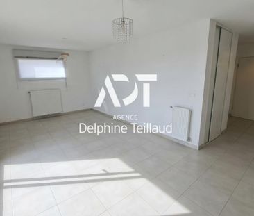 Location Appartement 3 pièces 67m² MOIRANS 38430 - Photo 1