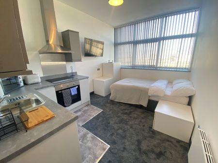 West Road, Harlow - Photo 3