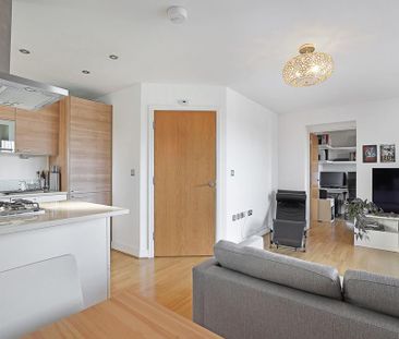 3 bedroom apartment to rent - Photo 1