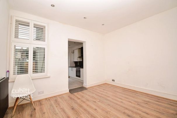 2 bedroom terraced house to rent - Photo 1