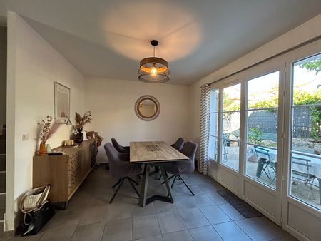 Location Maison 4 pièces 85m² - Photo 3