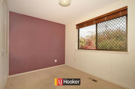 3 bedroom home in O'Connor - Photo 4