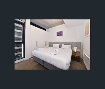 Close to everything, fully furnished 1 bedroom apartment, walk to e... - Photo 3