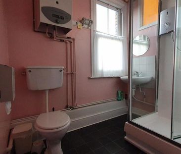 House share to rent - Photo 4