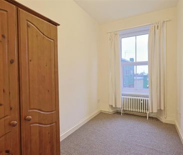 2 bedroom Flat to rent in The Vicarage, Byker, Newcastle upon Tyne - Photo 3