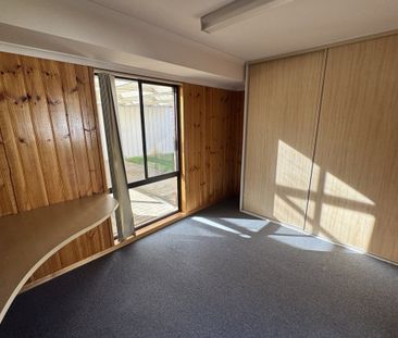 Spacious Home with Large Shed! - Photo 2