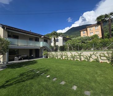 SOLEGGIATO E TRANQUILLO CON GIARDINO - Foto 1