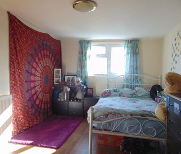 7 bedroom semi-detached house to rent - Photo 4