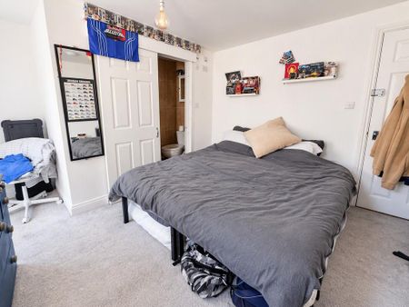 3 bedroom terraced house to rent - Photo 4