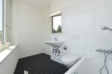2.5 Zimmer, 49 m², 4. Stock - Photo 3