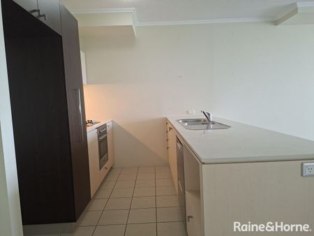 Apartment Available at Roma St Parklands - Photo 4