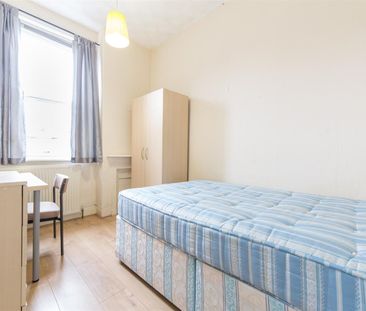 2 bed flat to rent in Rothbury Terrace, Heaton, NE6 - Photo 5