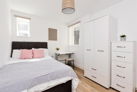 7 bedroom detached house to rent - Photo 5