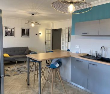 Location Appartement 90m² ST ETIENNE 42000 - Photo 3