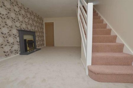 Shutehay Drive, Cam, Dursley, Gloucestershire, GL11 - Photo 5