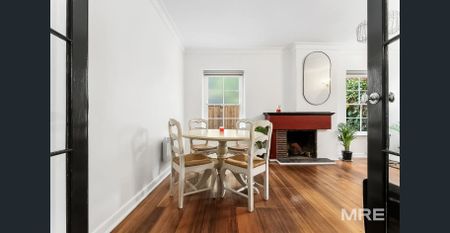 Furnished art deco brilliance in prime location - Photo 4