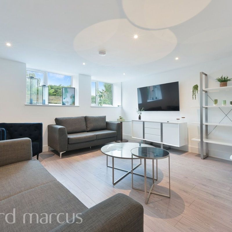 Lime Grove - Photo 1
