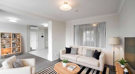 ONE WEEK RENT FREE - Photo 2