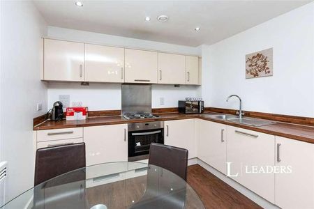 Nankeville Court, Guildford Road, Woking, Surrey, GU22 - Photo 5
