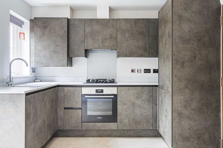 1 bed Flat for rent - Photo 4