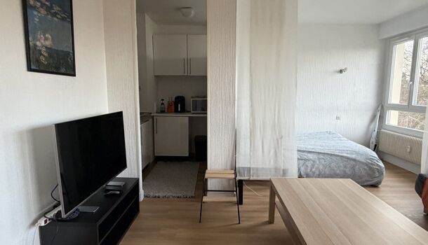 Appartement 1 pièces 37m2 REIMS 591 euros - Photo 1