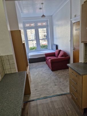 Studio Flat, Burghley Road, BS6 - Photo 1