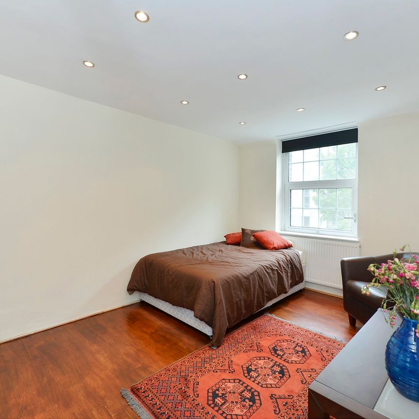 Ebury Bridge Road, Pimlico, London, SW1W - Photo 1