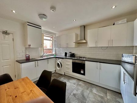 5 bedroom house share to rent - Photo 4