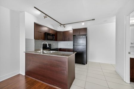 For Lease - 60 South Town Centre Boulevard Unit# 819, Markham, Ontario - Photo 5