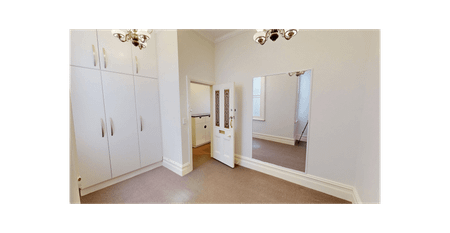 Centrally Located, Hidden Gem - Photo 3