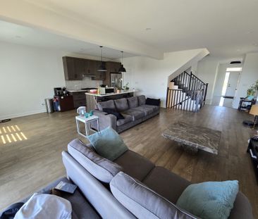 For Lease - 3917 Mitchell Crescent, Fort Erie, Ontario - Photo 3